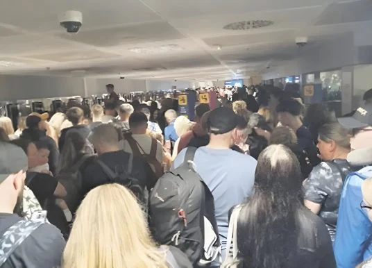 Warten Flughafen Teneriffa-Süd