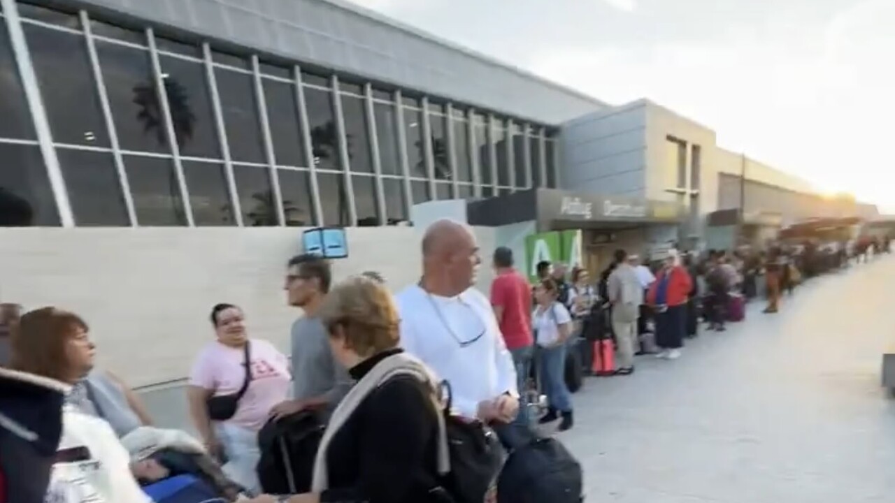 Chaos am Kanaren-Airport sorgt für Ferien-Frust auf Teneriffa