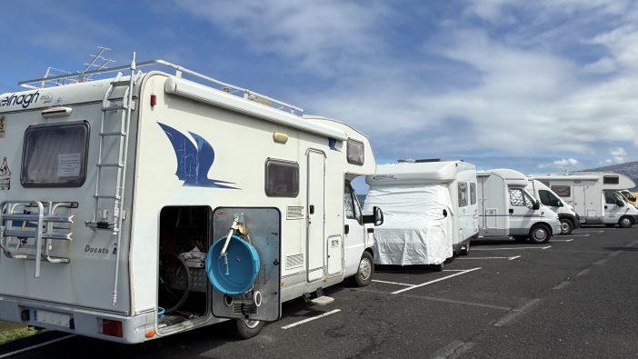 Kanaren sagen Camper-Dörfern den Kampf an