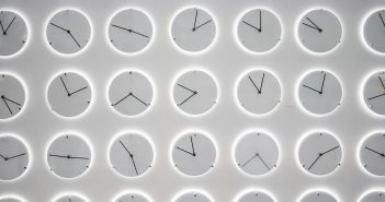 Zeitumstellung Kanaren Uhr